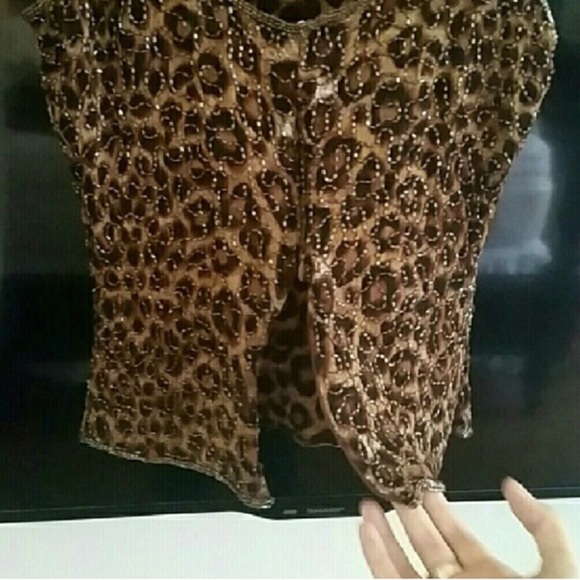 Leopard 🐆 embroidered top - Picture 4 of 5